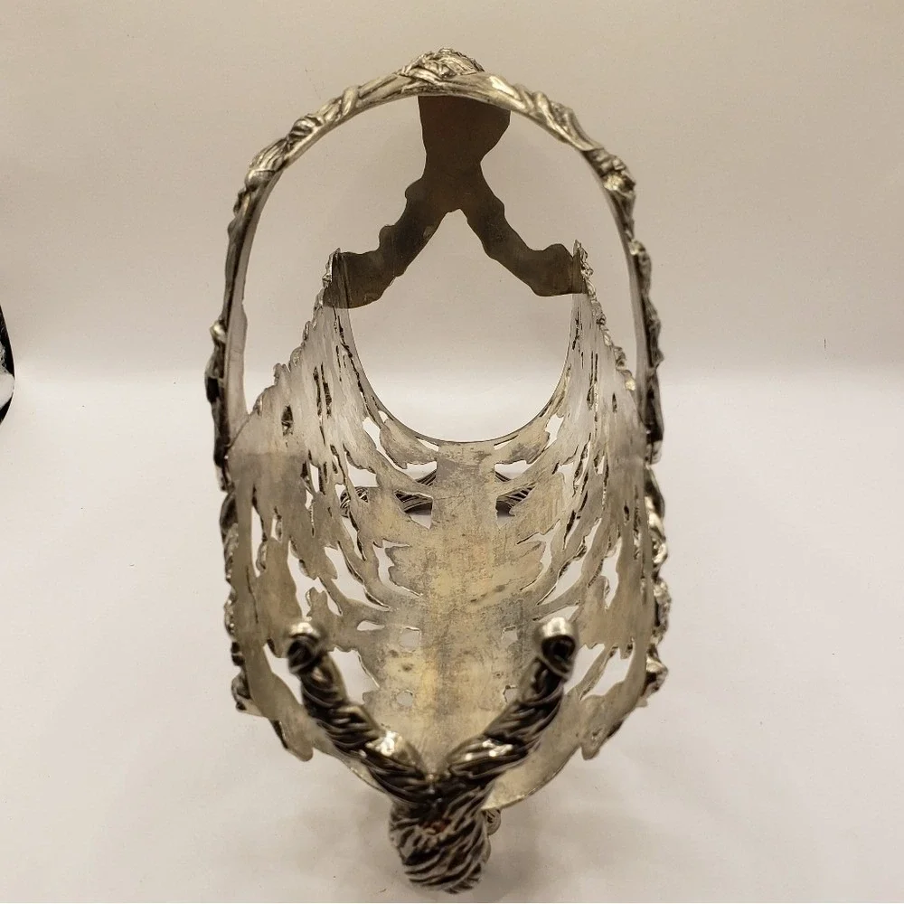 Vintage Silver Tone Grape Vine Wine‎ Bottle Cradle Pourer Ornate Repousse Decor